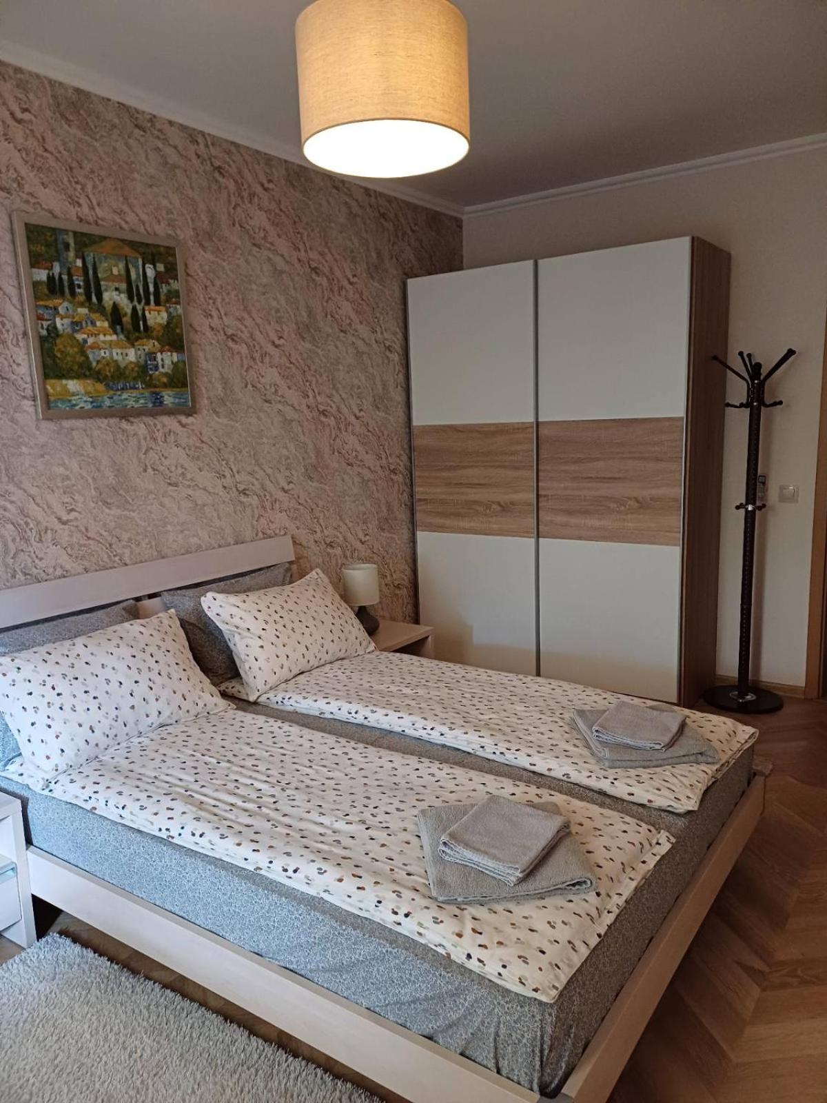 Lighthouse 1Bedroom Gec Apartment 203 Baltsjik Eksteriør bilde